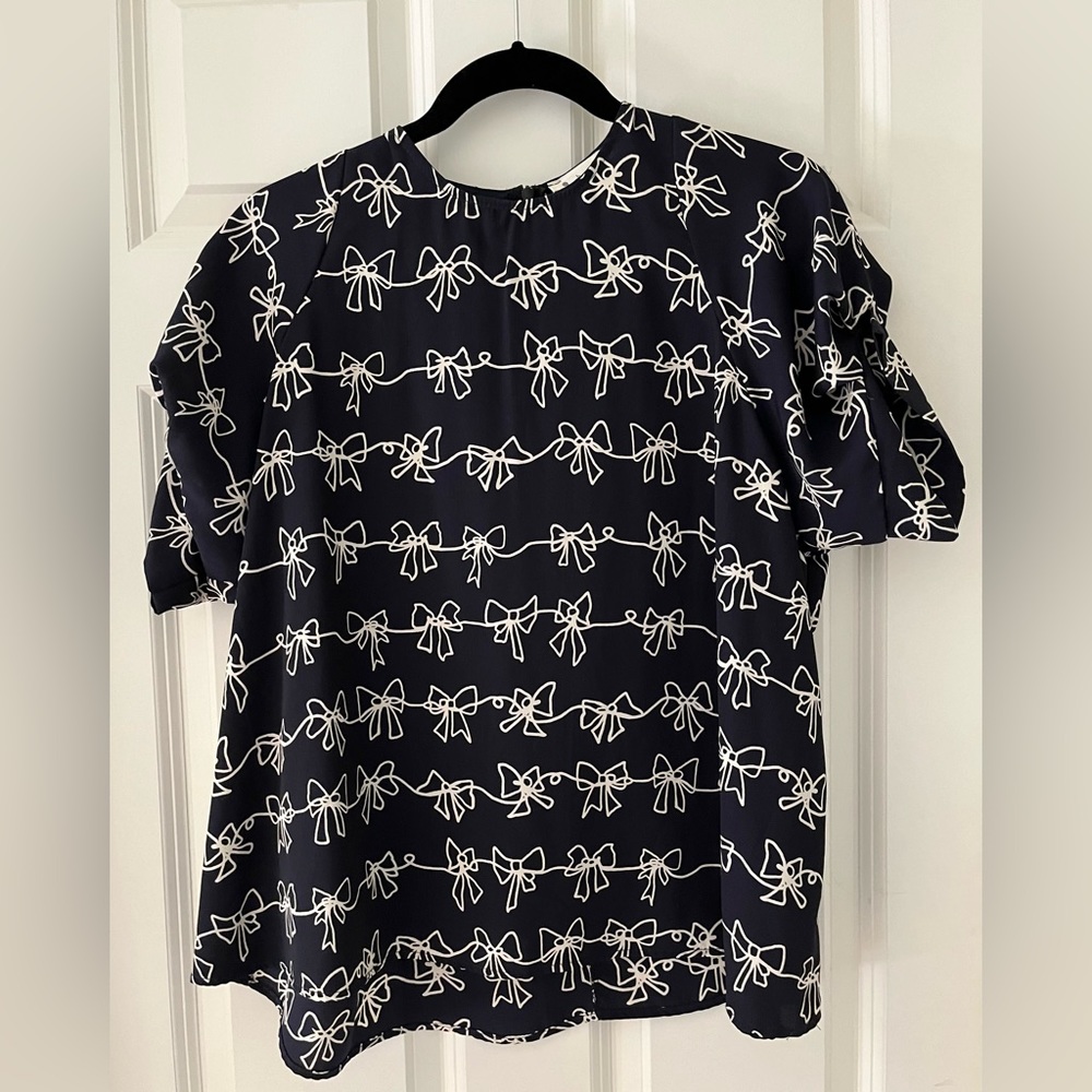 - HUG Women’s navy blouse with bows short sleeve blouse loose fit size M